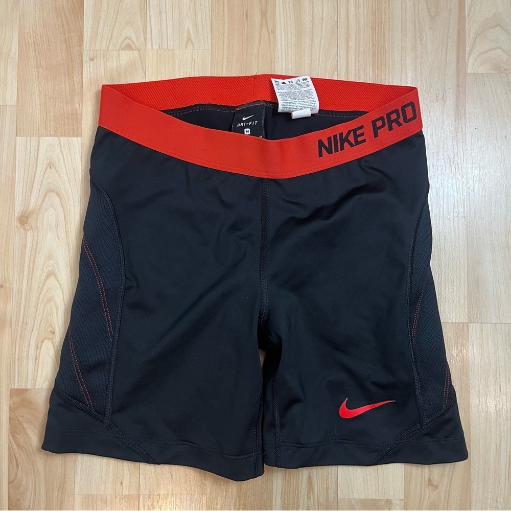 Nike Pro Shorts Womens Med Tight Fit Black/Red Compression Training Gym Softball